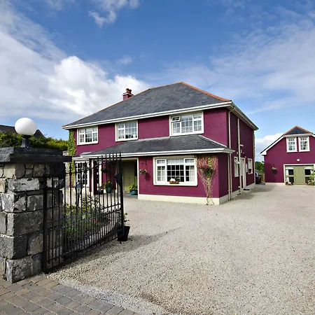 Lurgan House 3*