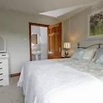 Lurgan House