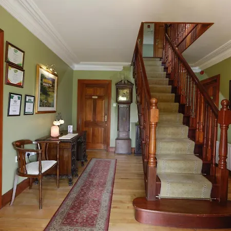 Lurgan House