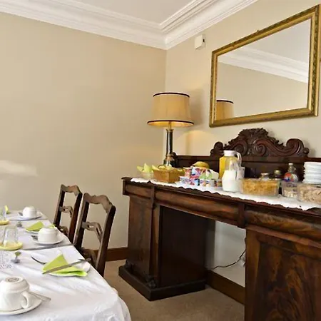 Lurgan House Oda ve Kahvaltı 3*