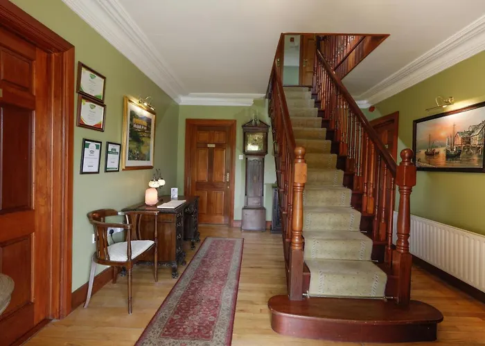 Lurgan House