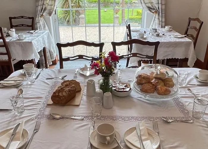 Lurgan House 3*