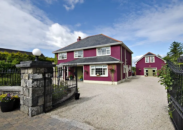 Lurgan House 3*