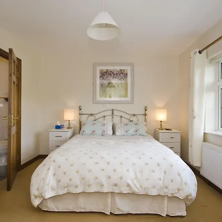 Lurgan House 3* Westport